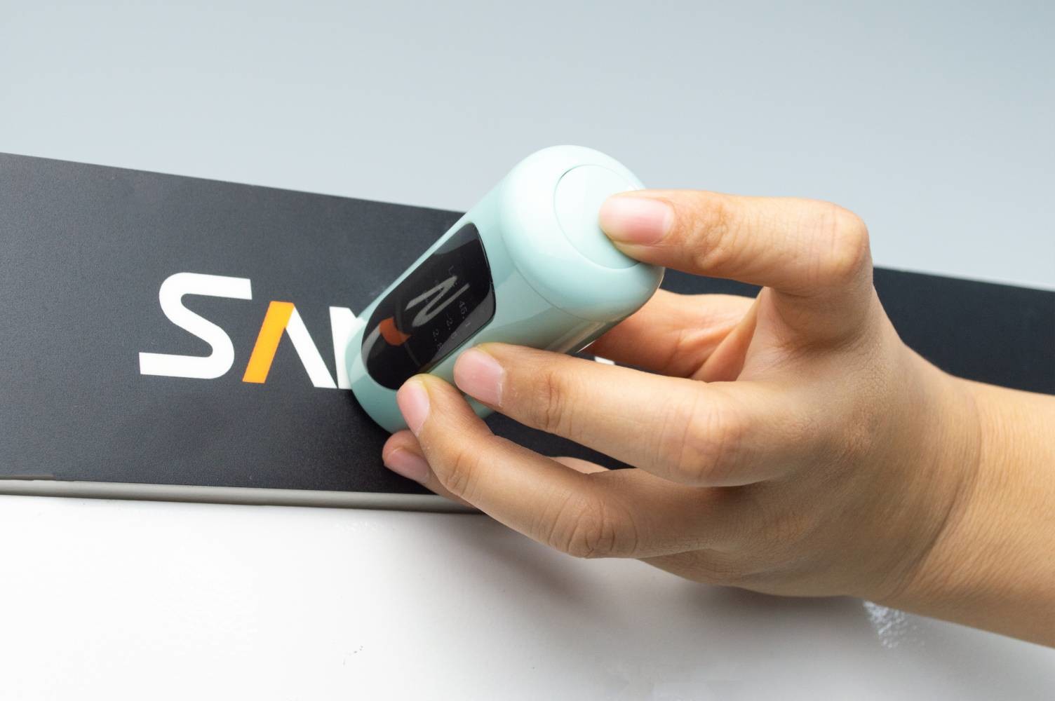 Automatic Calibration IPS Color Spectrophotometer One Key Measurement 400-700nm