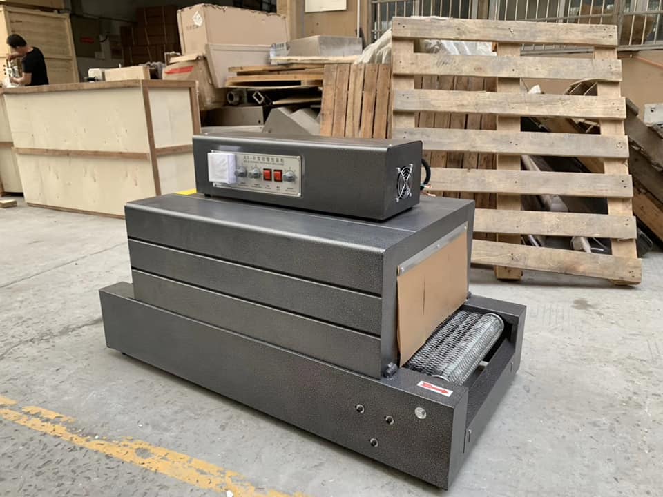 Pvc Film Heat Tunnel Shrink Packing Machine For Books Bottles Cartons