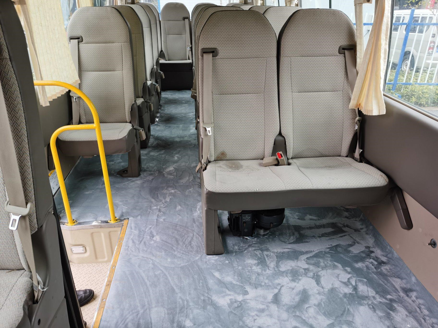 30 Seaters Used Coaster Bus 2TR Second Hand Gasoline Toyota Bus