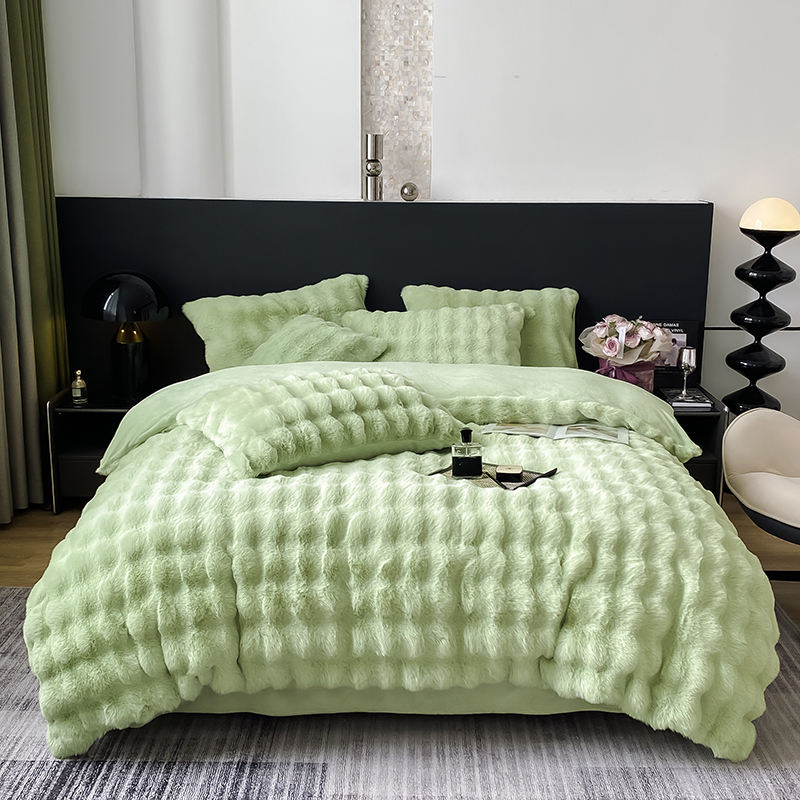 Luxury and Warmth with Sustainable Milk Velvet Mink Rabbit Fur Bedding Set
