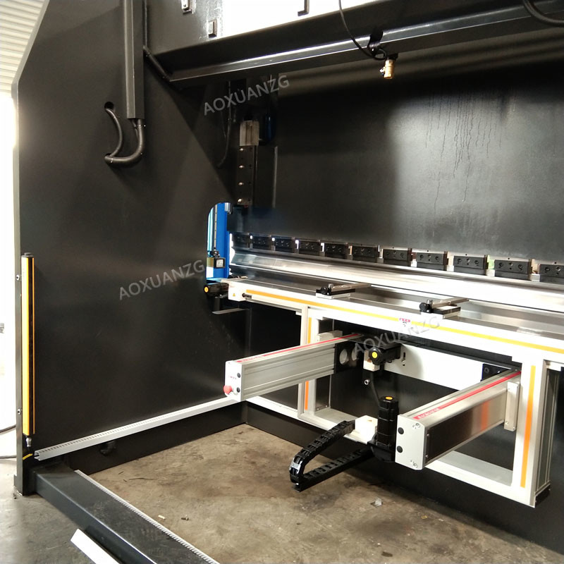 Delem Da66t 6 Axis 8 Axis Hydraulic Cnc Press Brake 3d Drawing