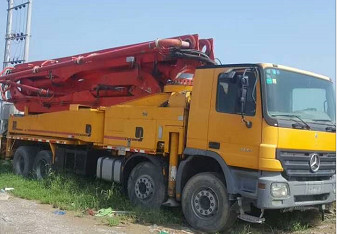 Good condition low price 46M used Putzmeister concrete pump in 2007 on sale