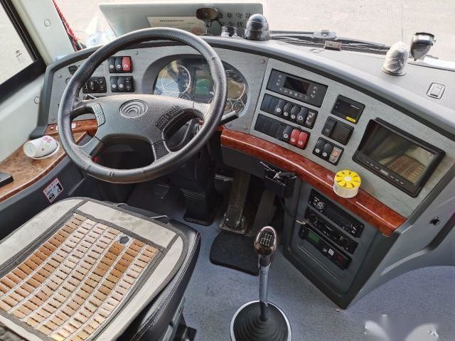 Left Steering Yutong 49 Seat ZK6110 2nd Hand Bus Left Steering Two Doors Rear Engine