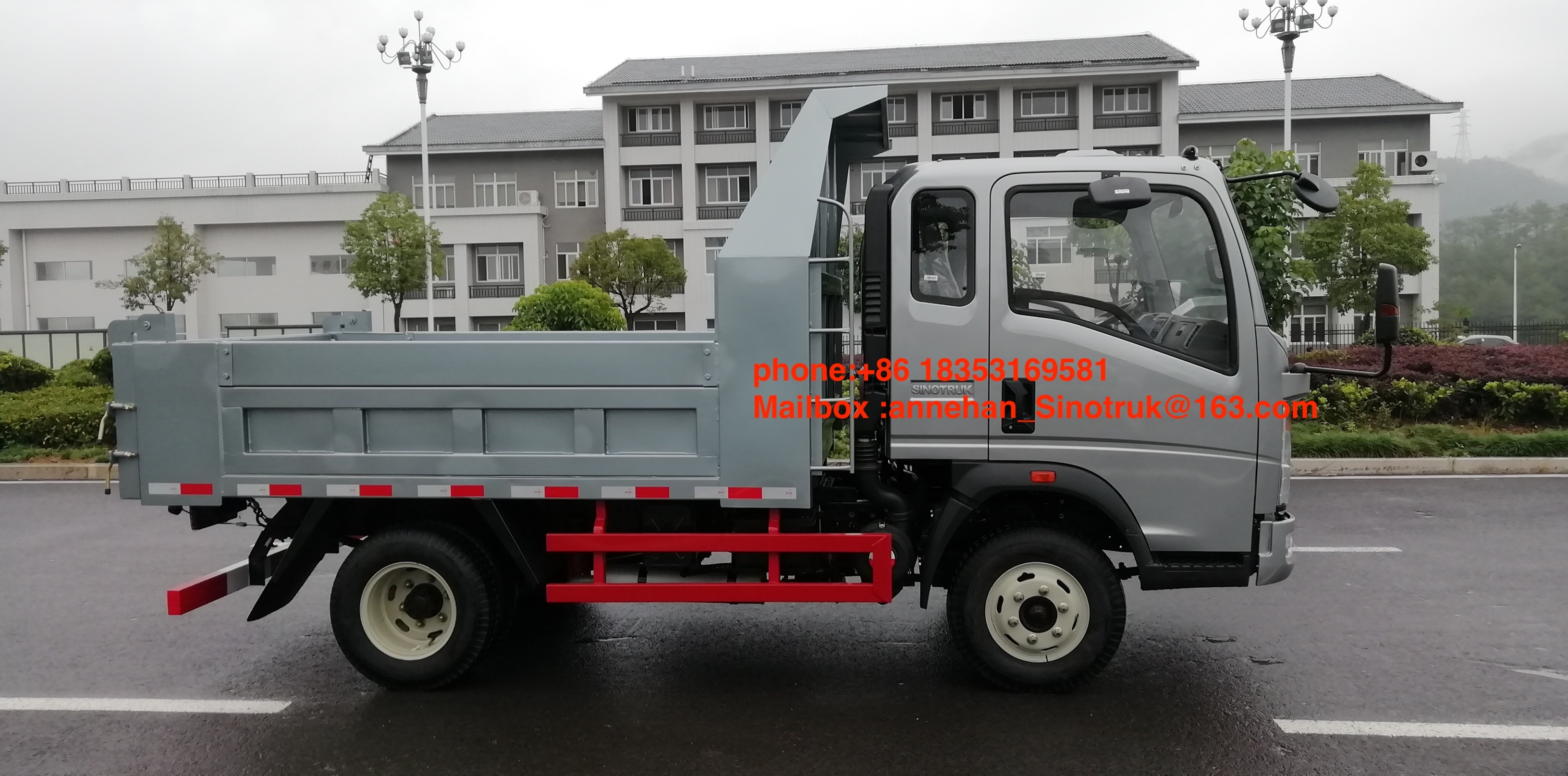 4x4 5-10t Load Capaicty Light Duty Commercial Trucks Sinotruk Brand Euro3 Lhd