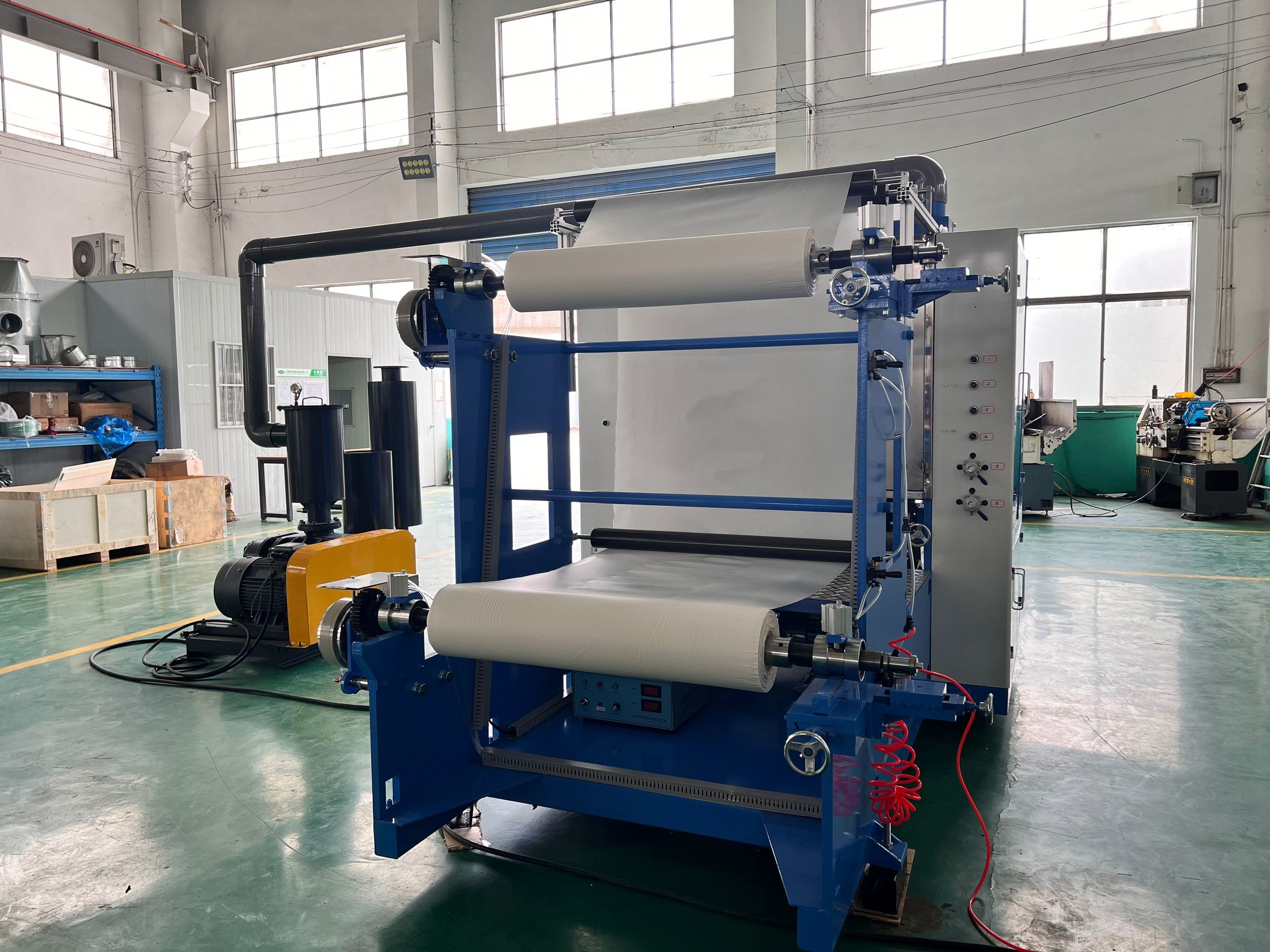 High Efficiency V Shape Aluminum Foil Pop Up Sheets Machine For Catering Food