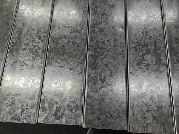 Regular Spangle Galvanized Steel Z90 Purlin C-Profile Channel GI Used For Light Steel House G550 SGC570
