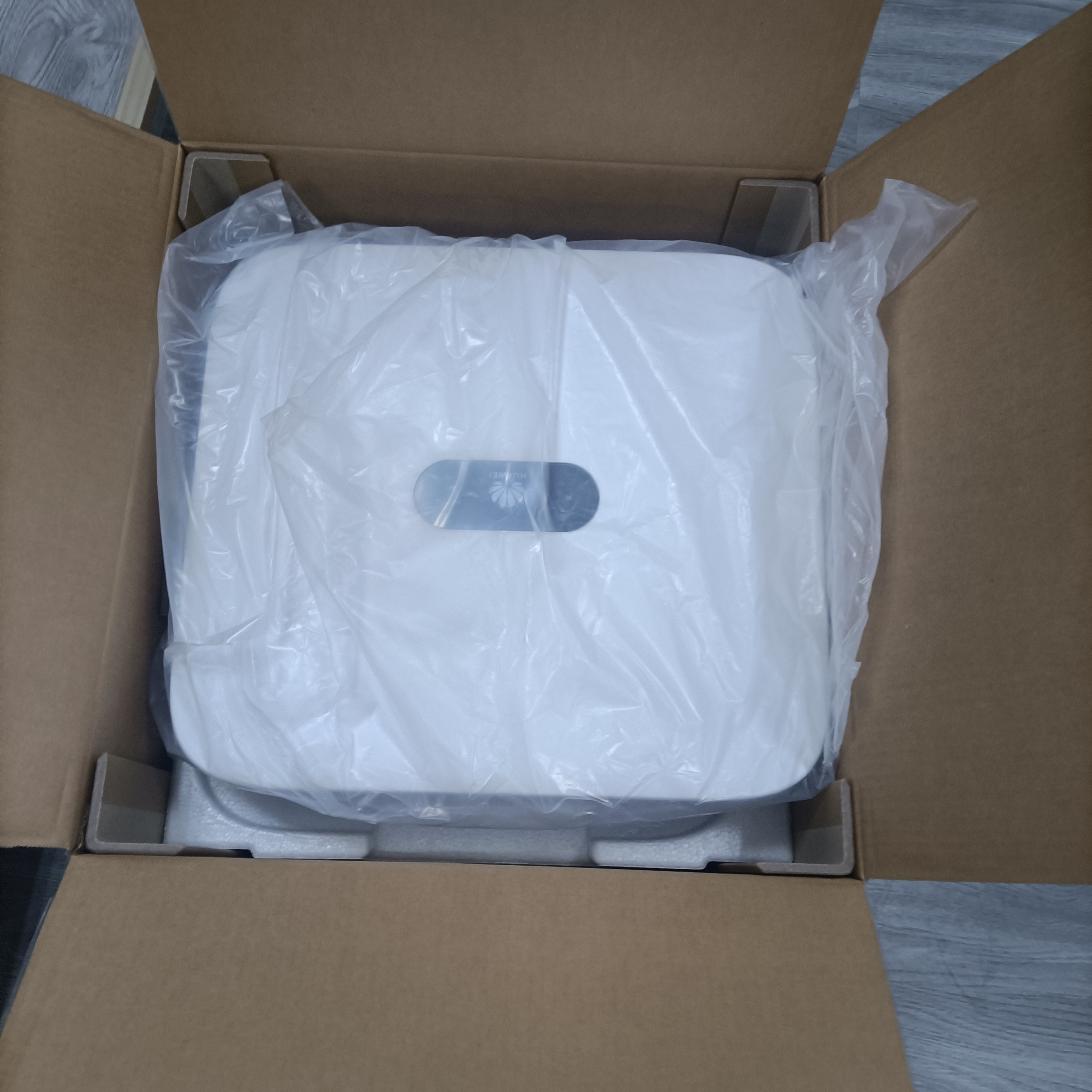 Huawei inverter SUN2000-100KTL-M1 100kw inverter for solar panel system solar energy inverter