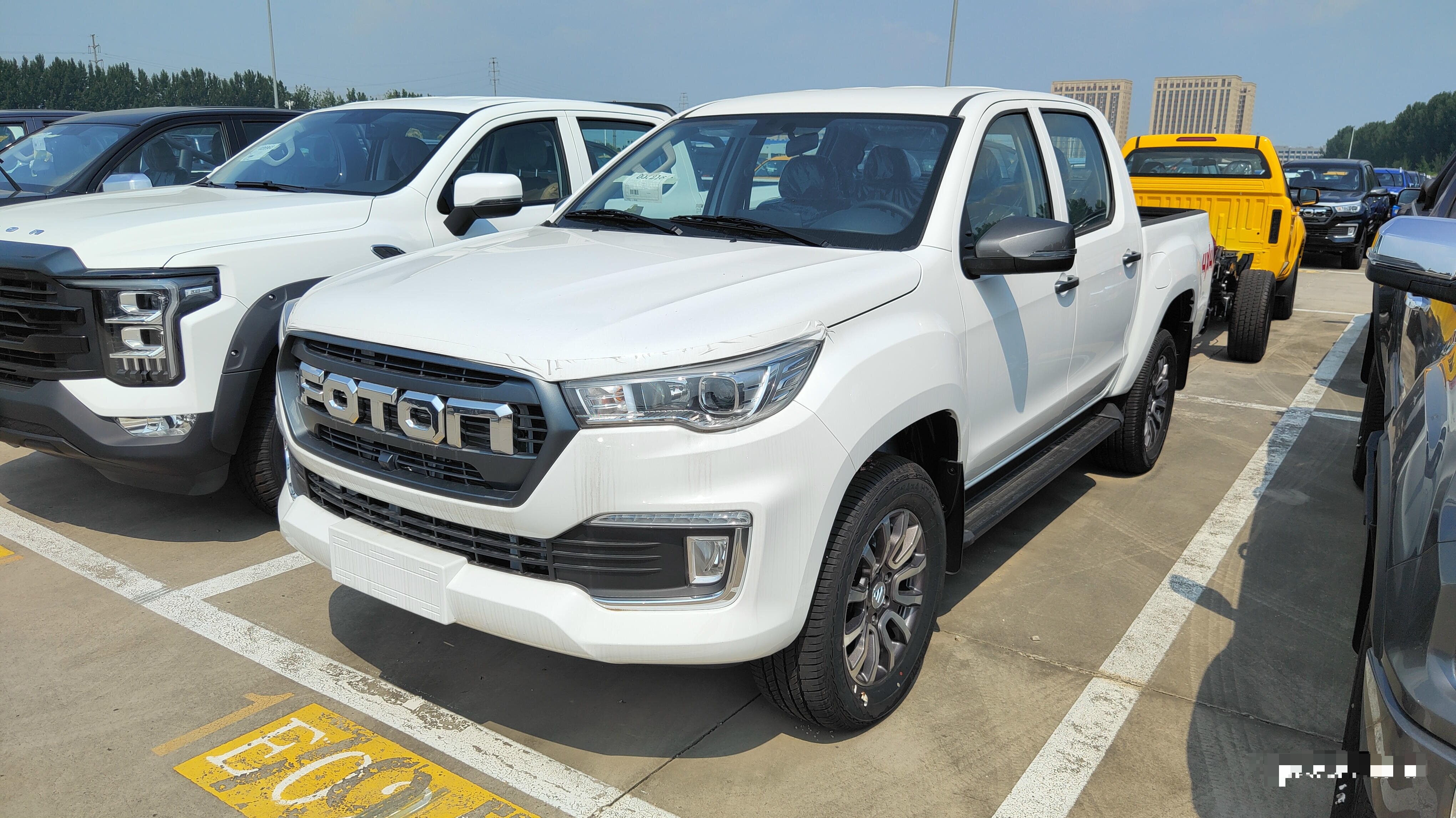 New Pickup 4x4 Chinese Brand Foton 6 Colors Left ＆ Right Hand Drive Diesel Engine Manual