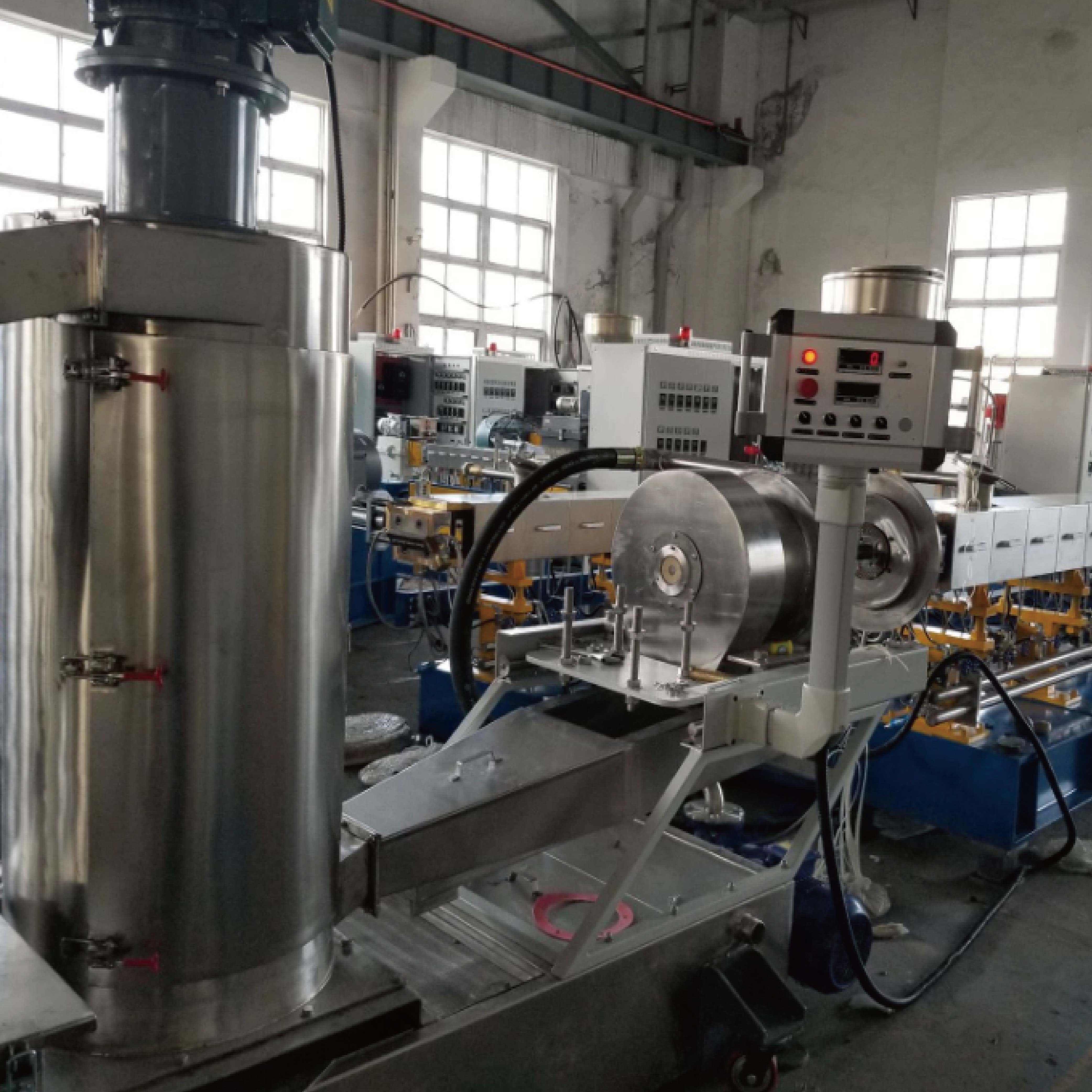 Plastic Industry PP PE Vertical Water Ring Pelletizing System Waste Plastic Granulator