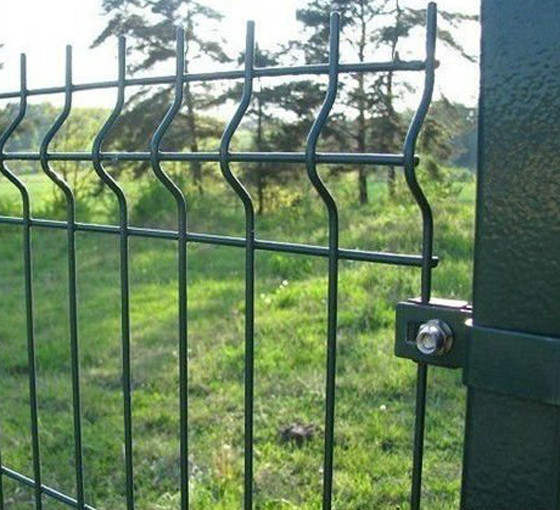 Galvanized Powder Coated 3D Wire Mesh Fence , Green Arc Garden Fencing