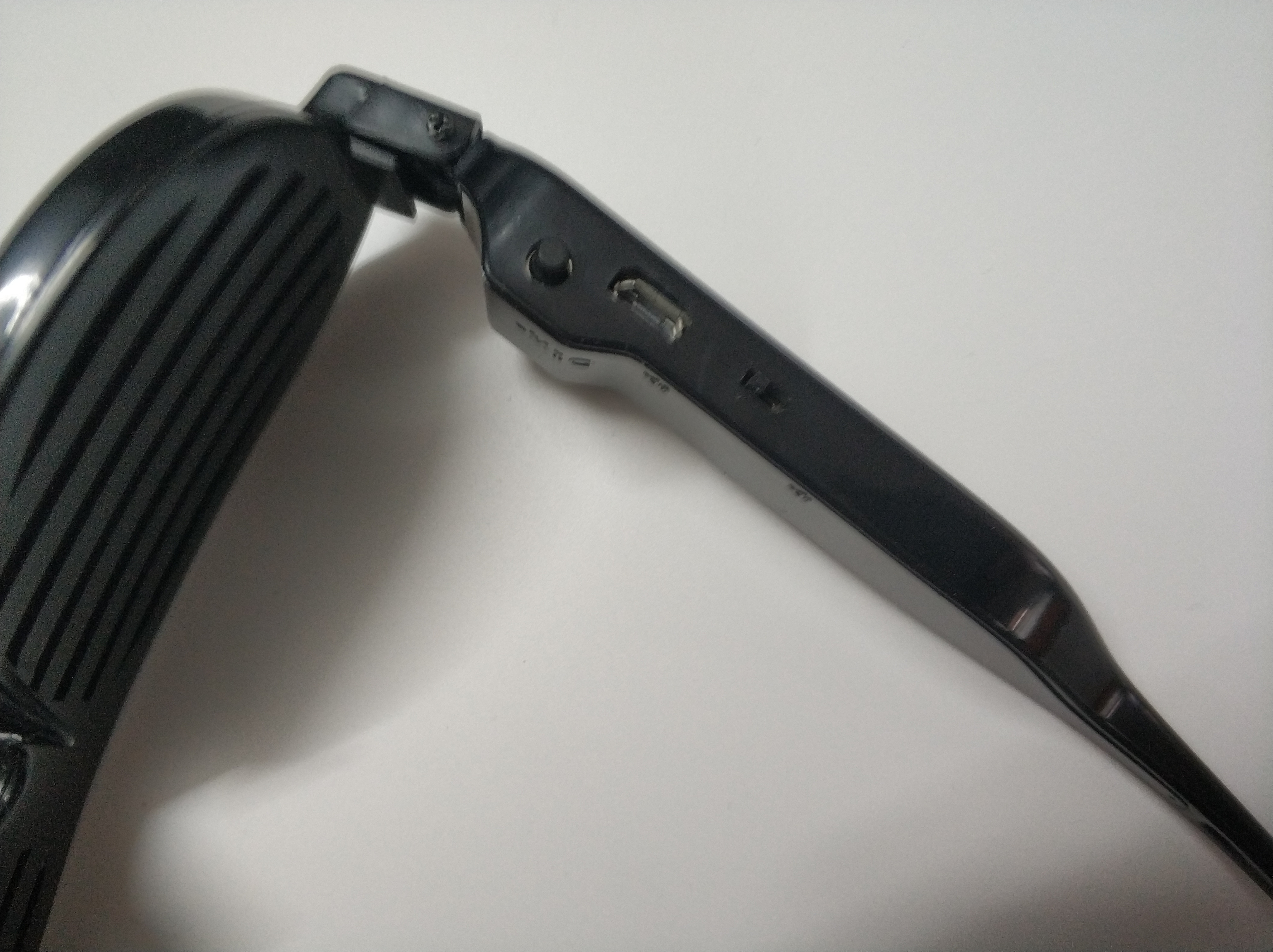 New Style Voice-Activated LED glasses Sound activated shutter led flashing glasses with USB charger led sunglasses