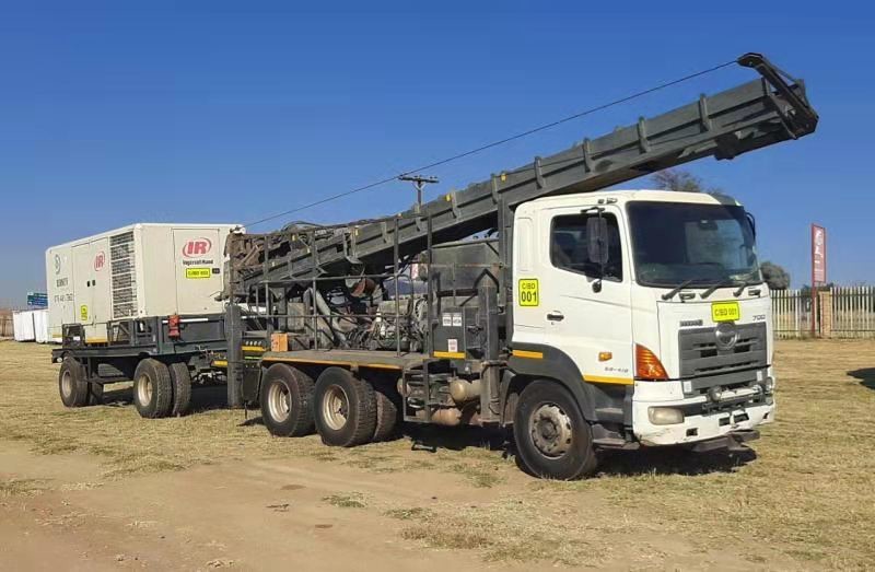 OEM 400m 2.5km/H Crawler Mounted Drill Rig