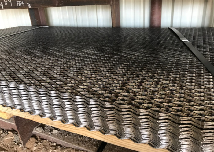 Flattened Expanded Metal Sheet Mesh For Stair Treads / Cladding 4 * 8ft 30 * 60mm