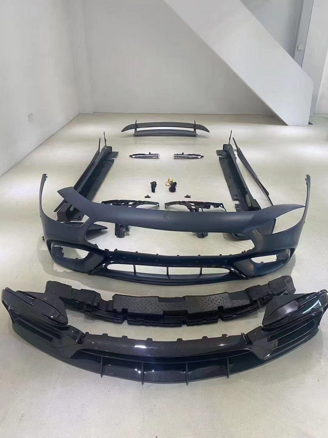 For Mercedes AMG GT50 53 63 Carbon Fiber Body Kit AMG GT50 53 63 Upgraded Top Style Carbon Fiber Front Lip Diffuser Spoiler