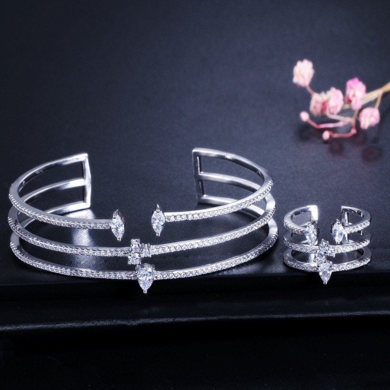 Round Bracelets & Bangles For Women Wedding Gift Gold Silver Plated CZ Rhinestone Bangles Jewelry Bracelets