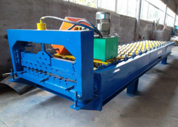 PPGI Steel Roller Shutter Door Roll Forming Machine With 3kw Power Motor Control