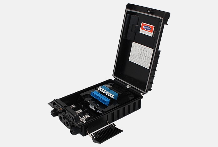 700 4 FAT Fiber Optic Terminal Box 16 Core Mid-Span Port Weatherproof Distribution Box