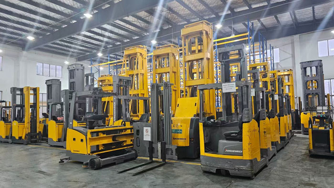 Various Heights Used Reach Truck Jungheinrich Brand Warehouse Forklift Trucks
