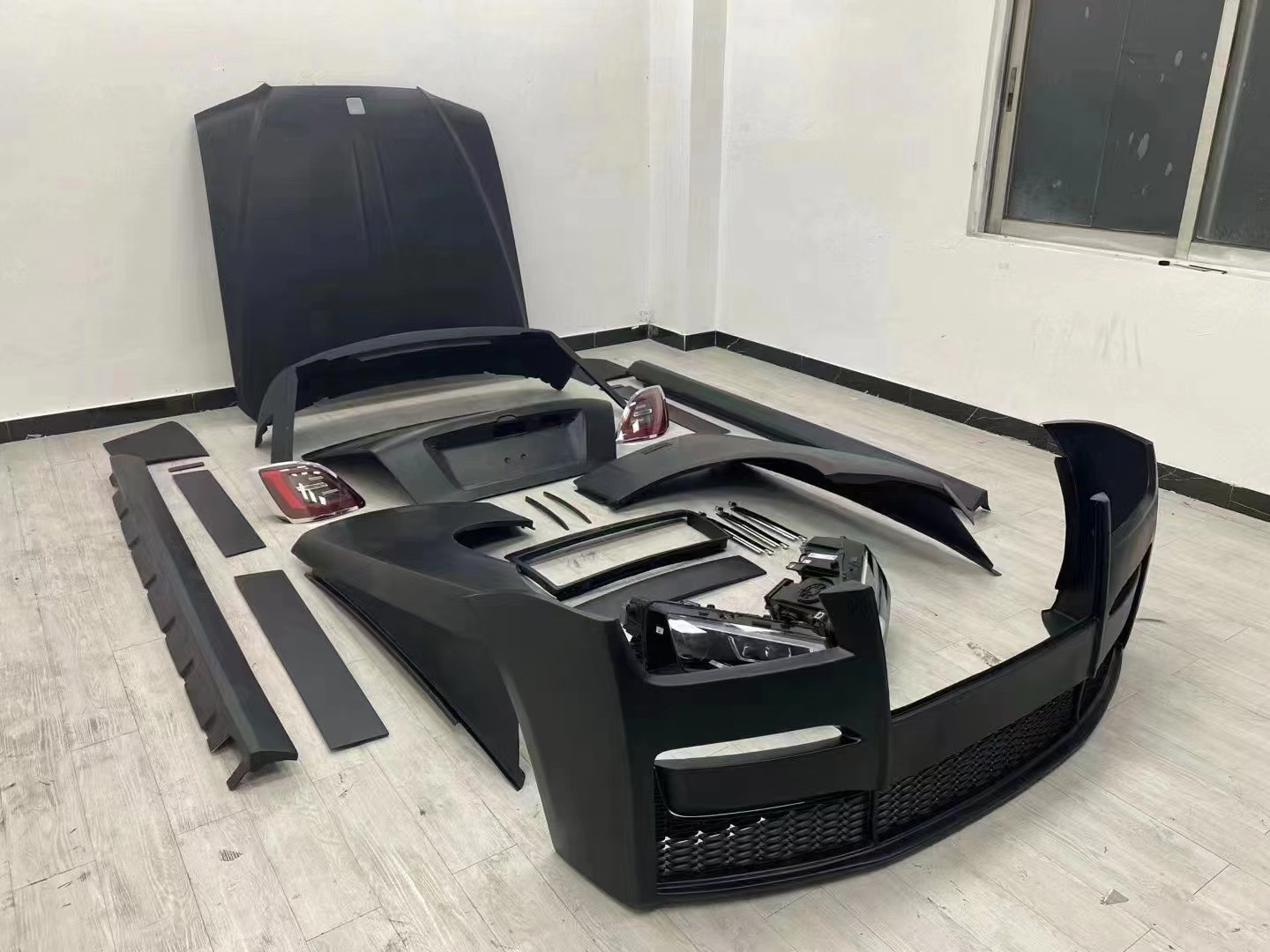 For Rolls-Royce Ghost Body Kit 2010-2020 Ghost Upgrades the 2021 Body Kit Ghost Front and Rear Bumpers