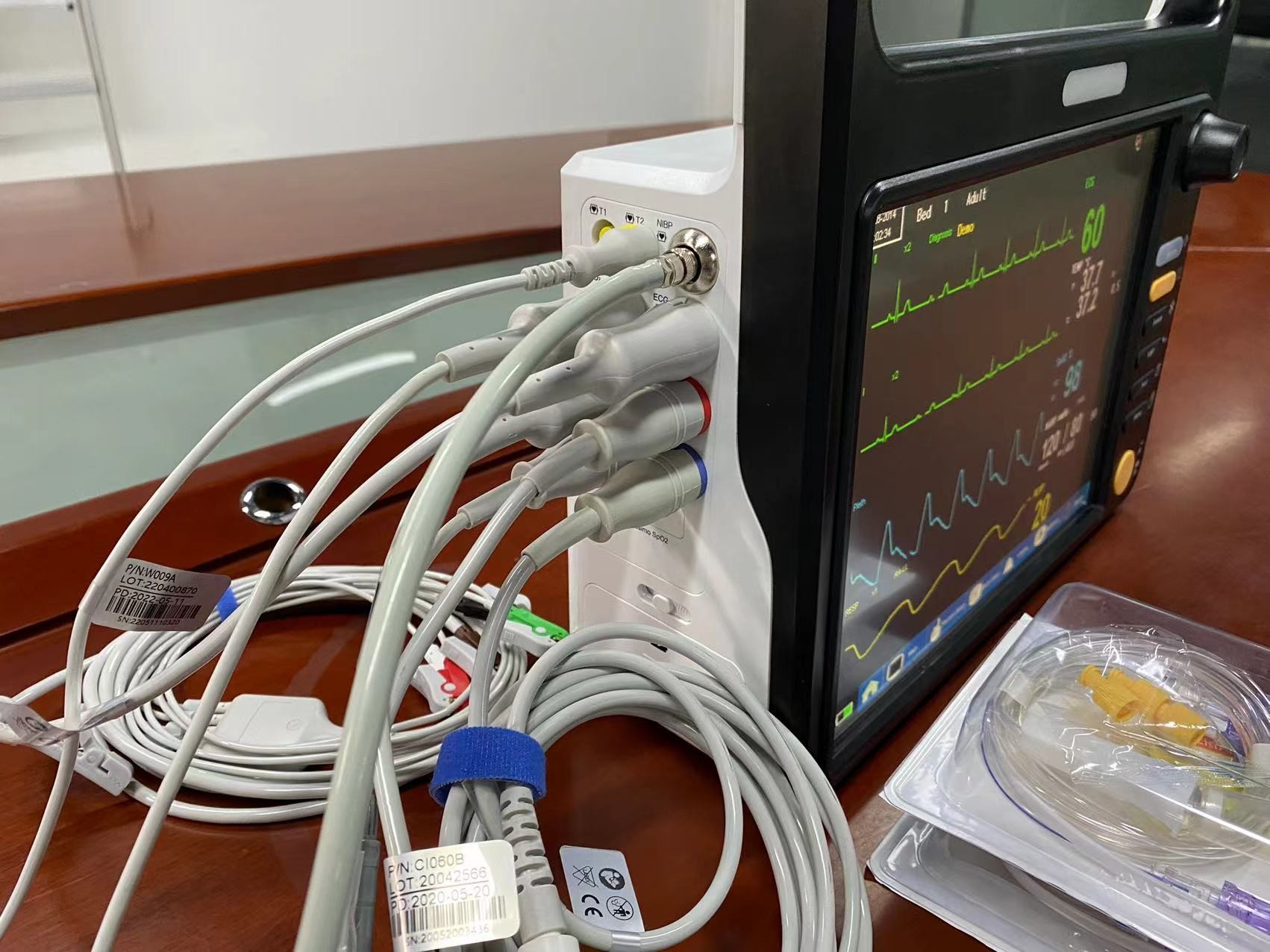 ICU Cardiac Multi Parameter Vital Signs Monitor For Clinic Hospital