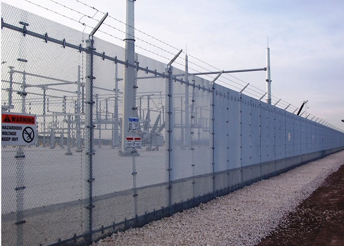 0.5m-2.5m Expanded Metal Security Fence , Anti Climb Expanded Metal Fence Panels
