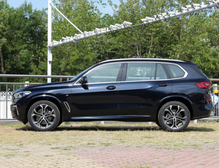 BMW X5 2022 changed xDrive40Li version 3.0T 333HP L6 Gasoline +48V Used Car