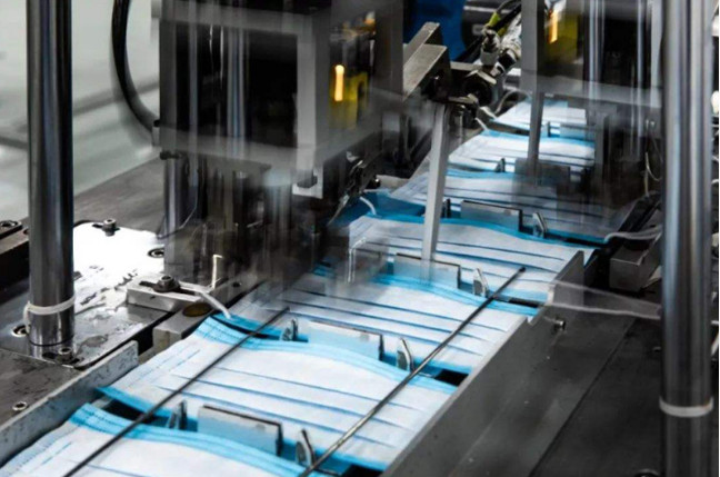 Easy working / free installat Surgical masks making machine, Online service mask machine
