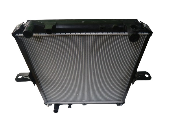 Standard Size Isuzu Car Radiator ASM NPR 700P 4HK1 8-98046663-0