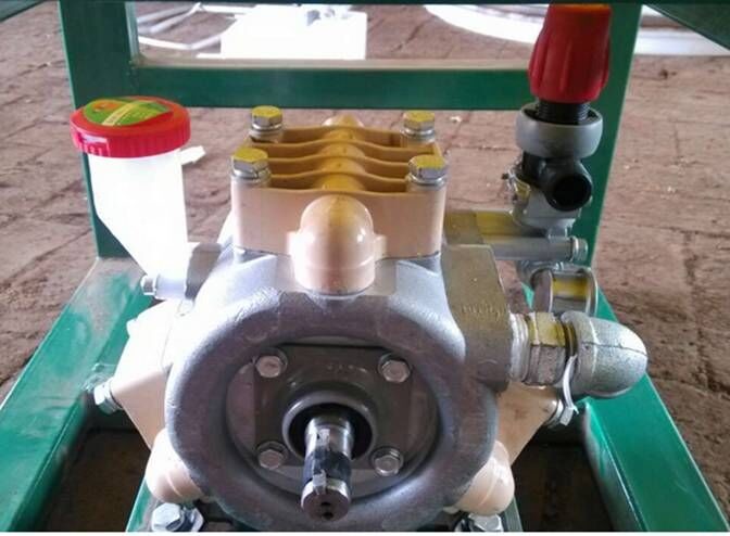 3600r/Min 500L Tractor Mounted Boom Sprayer Farm Tractor Attachments