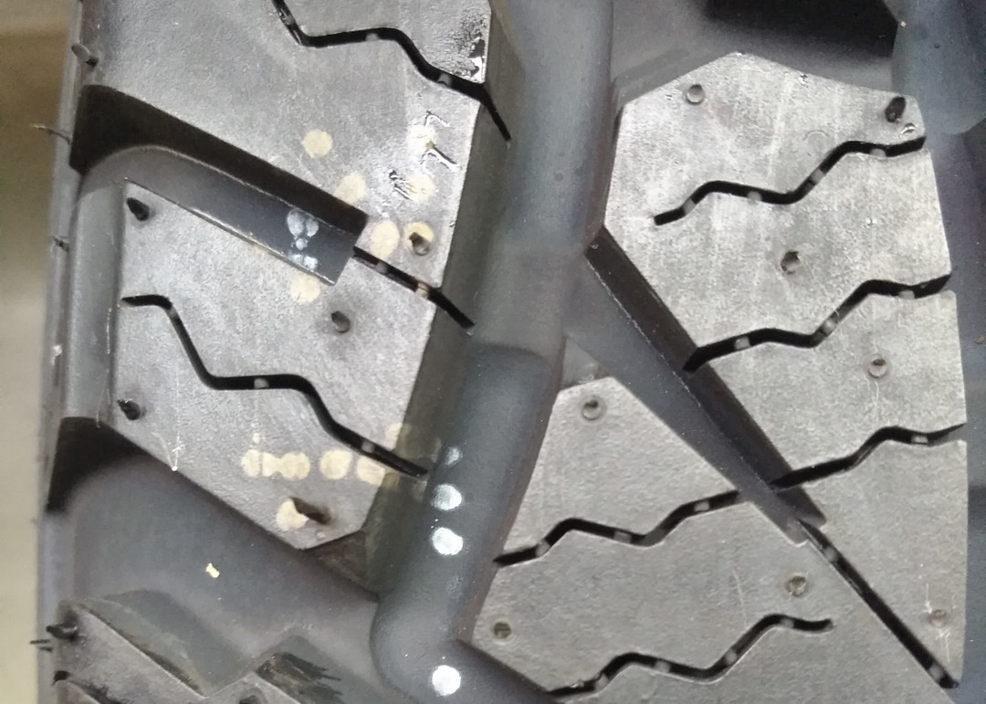 11mm Tread Depth Light Truck All Terrain Tires , Light Truck Off Road Tires LT225/75R16