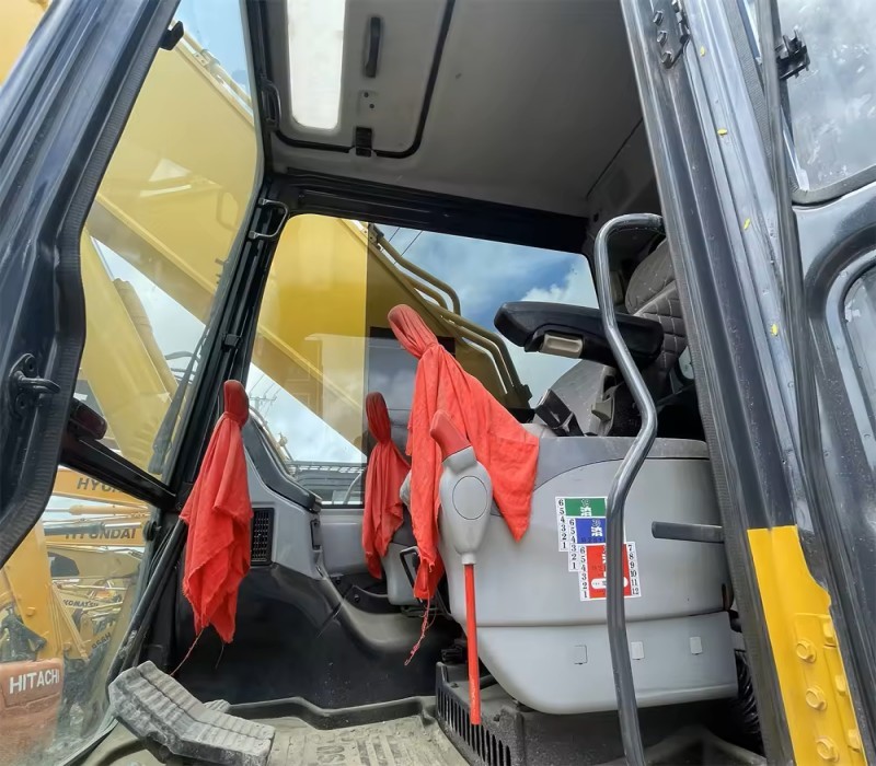 Second Hand Komatsu Excavator PC400LC-8