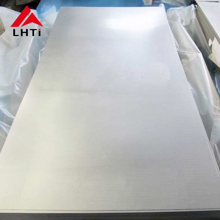 Excellent ASTM B265 Silver Titanium Alloy Plate Titanium Sheet 25000 PSI Yield Strength 0.5-6mm