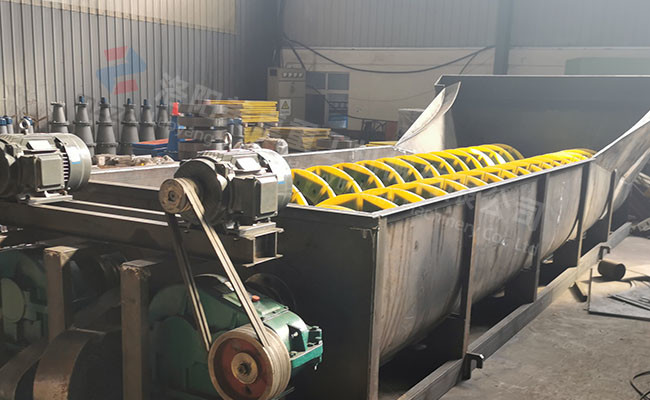 LSX Model Fine Material Washer , Sand Screw Wash Plant Novel Structure Or Silica Sand