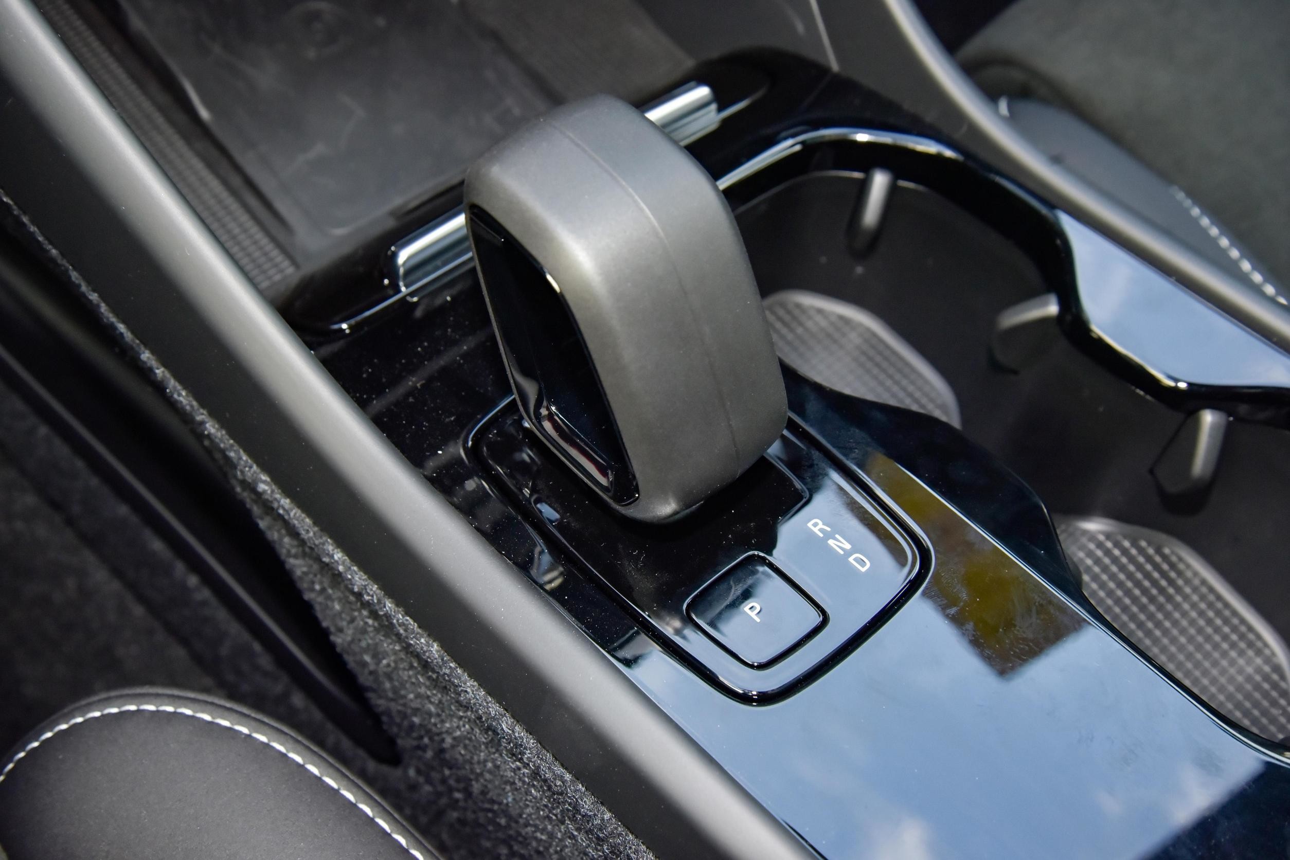 Eco Friendly All EV Electric Vehicle Volvo C40 RECHARGE 2024