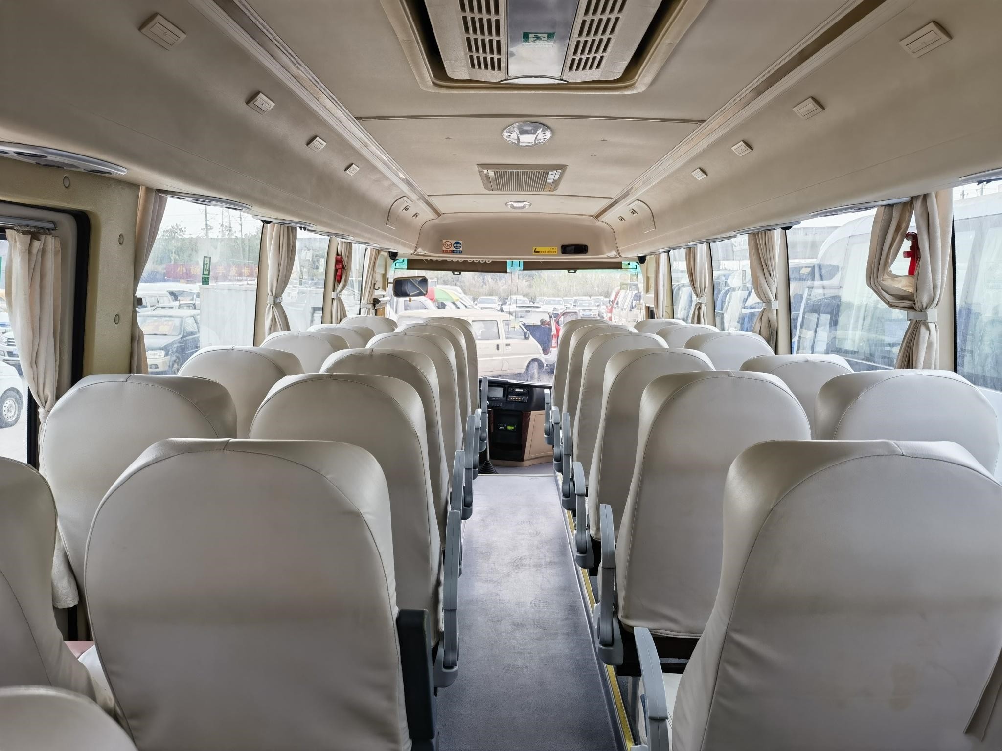 Used Motor Coaches Used Yutong Bus ZK6816H5Y 34 Seats Yuchai Engine Air Conditioner