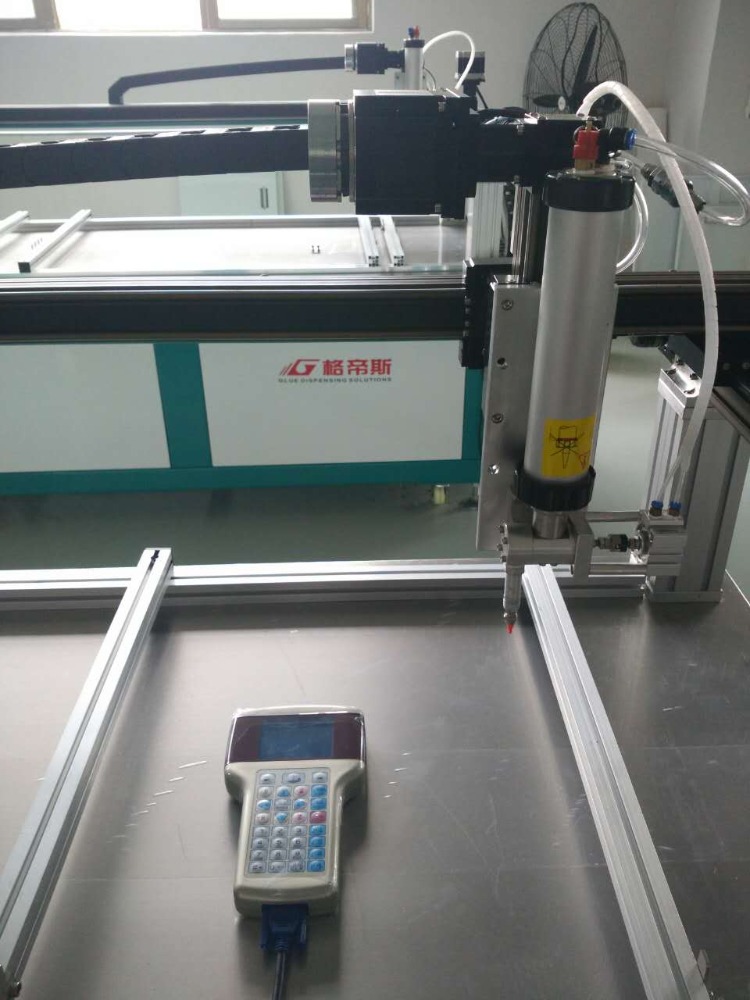Three Axis Glue Dispensing Machine 1500*600*100mm Automatic Glue Dispenser Machine Customized