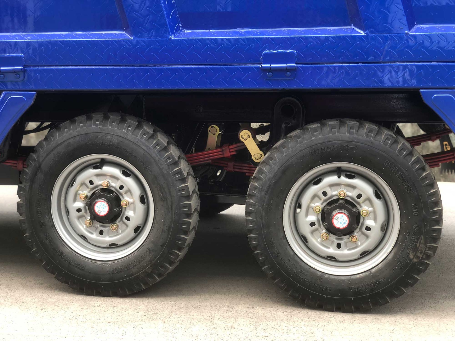 300CC/350CC Motorized Cargo Trike Motorcycle for Heavy Loading Made in Three Wheel 12V