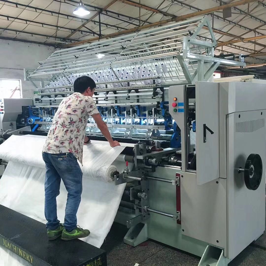 Multi Needle High Speed Quilting Machine / Quilting Equipment With Automatic Panel Cutting Machine