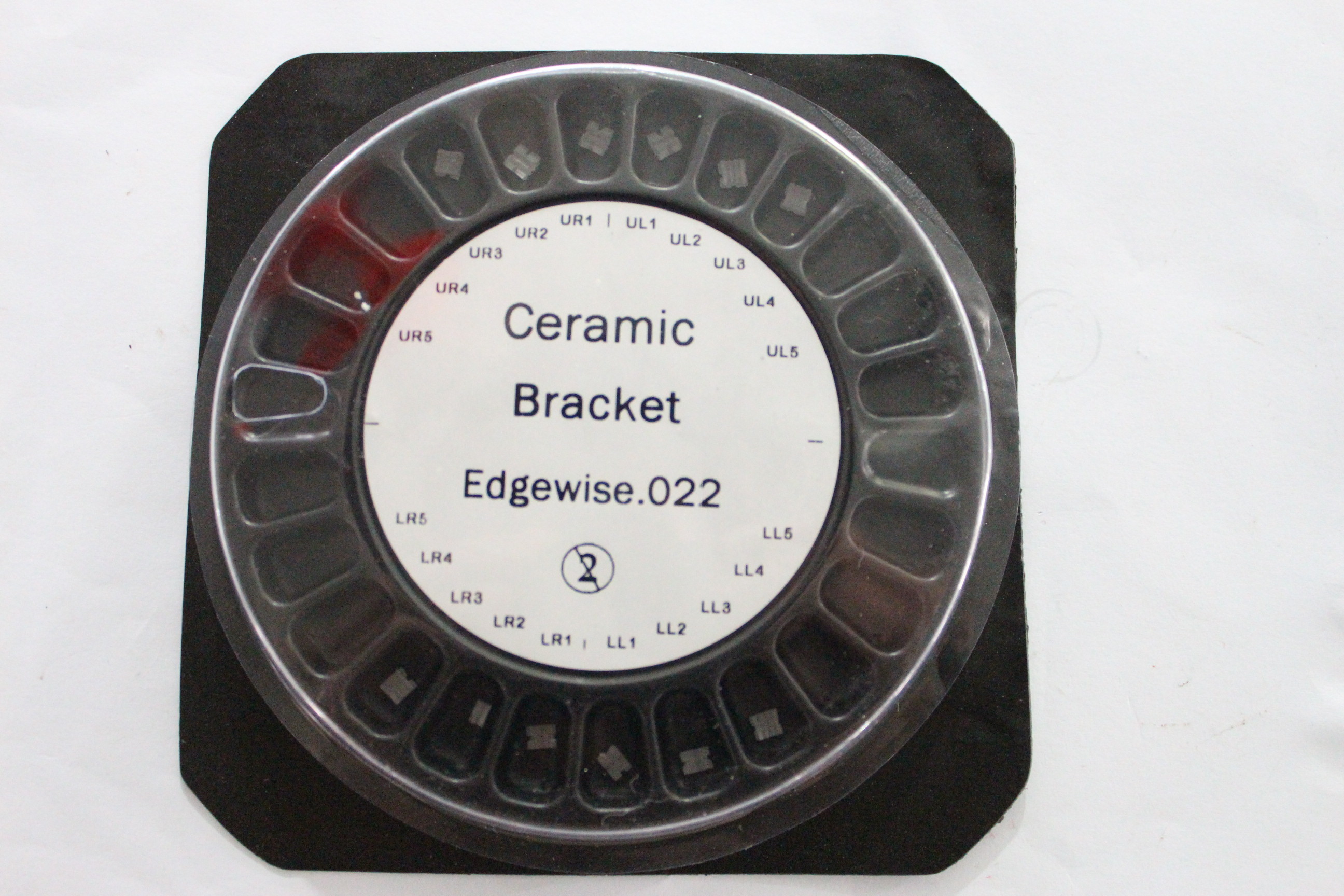 Simple Operation Ceramic Ortho Brackets , Comfortable Feeling Ceramic Brackets Braces