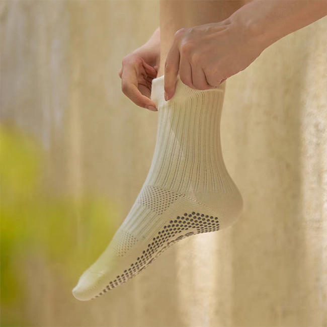 Stripe Cuff Breathable Mesh Anti Slip Gym Pilates Grip Crew Yoga Socks