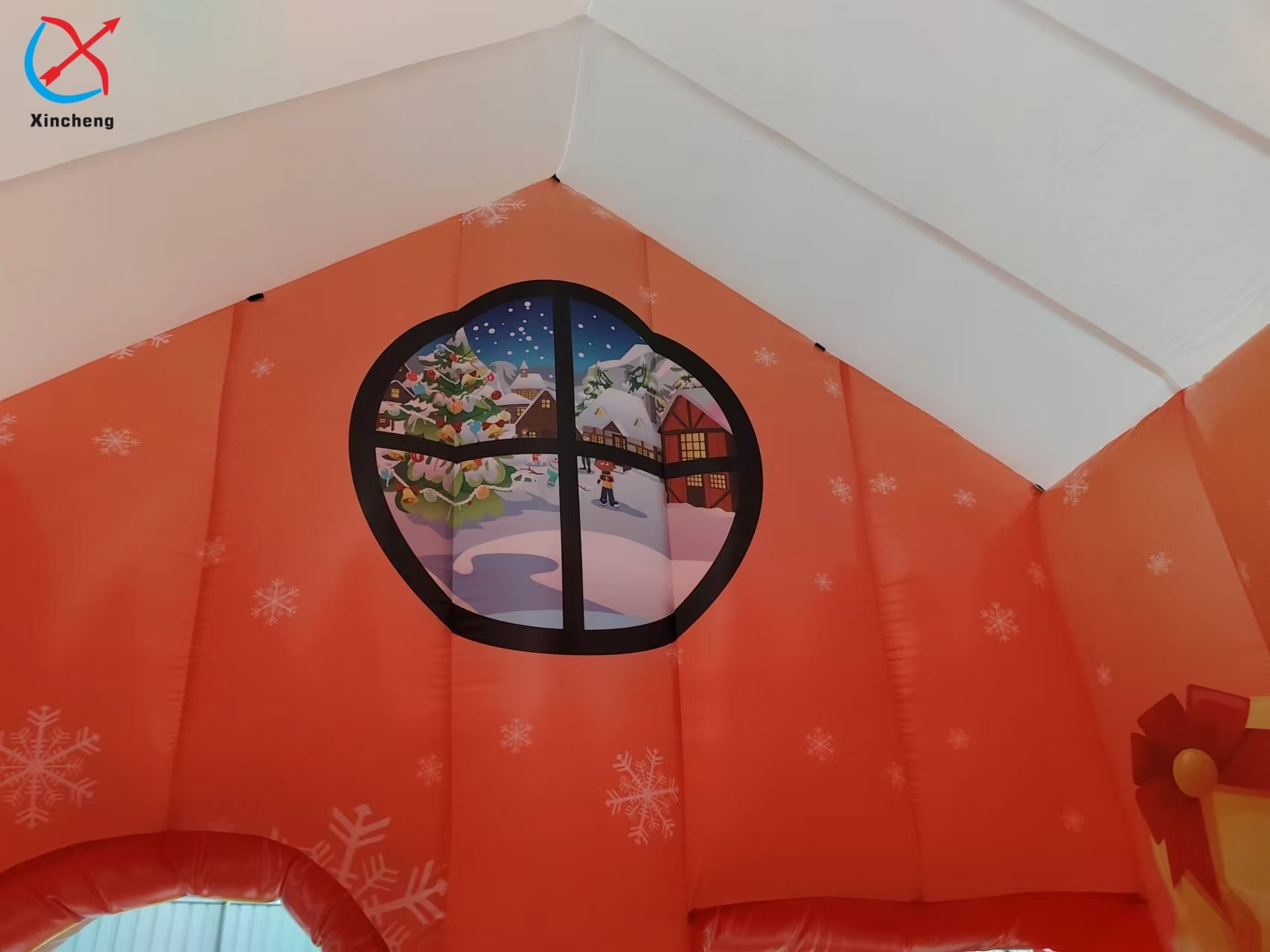 Manufacturer Inflatable Christmas House Outdoor Holiday Decoration With LED Light