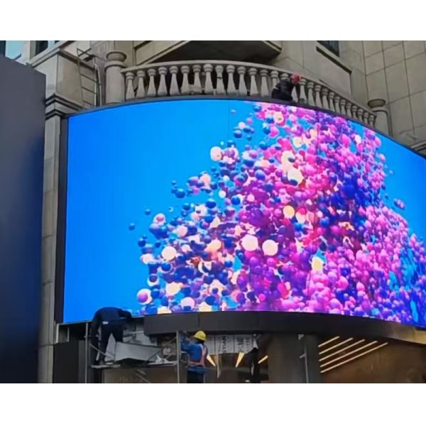 Customized LED Display Giant Outdoor LED Advertising Video Wall Screen