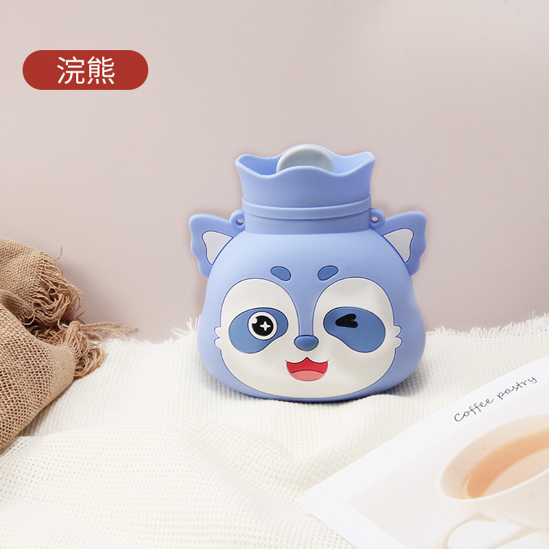 Tasteless BPA Free silicone hot water bottle For Menstrual Cramps Customized