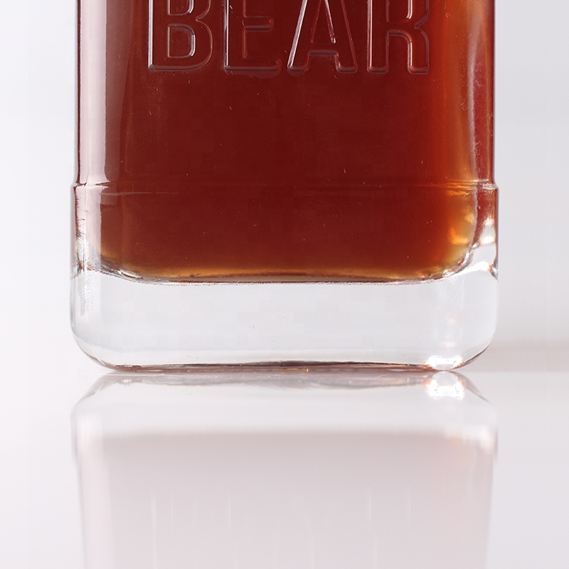 Collar Material Glass 500ml 700ml Embossed Transparent Bottle for Whisky Rum Gin Brandy