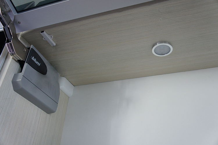 Plastic Electronic IR Sensor Light Switch DC 12V For Cabinets Wardrobes