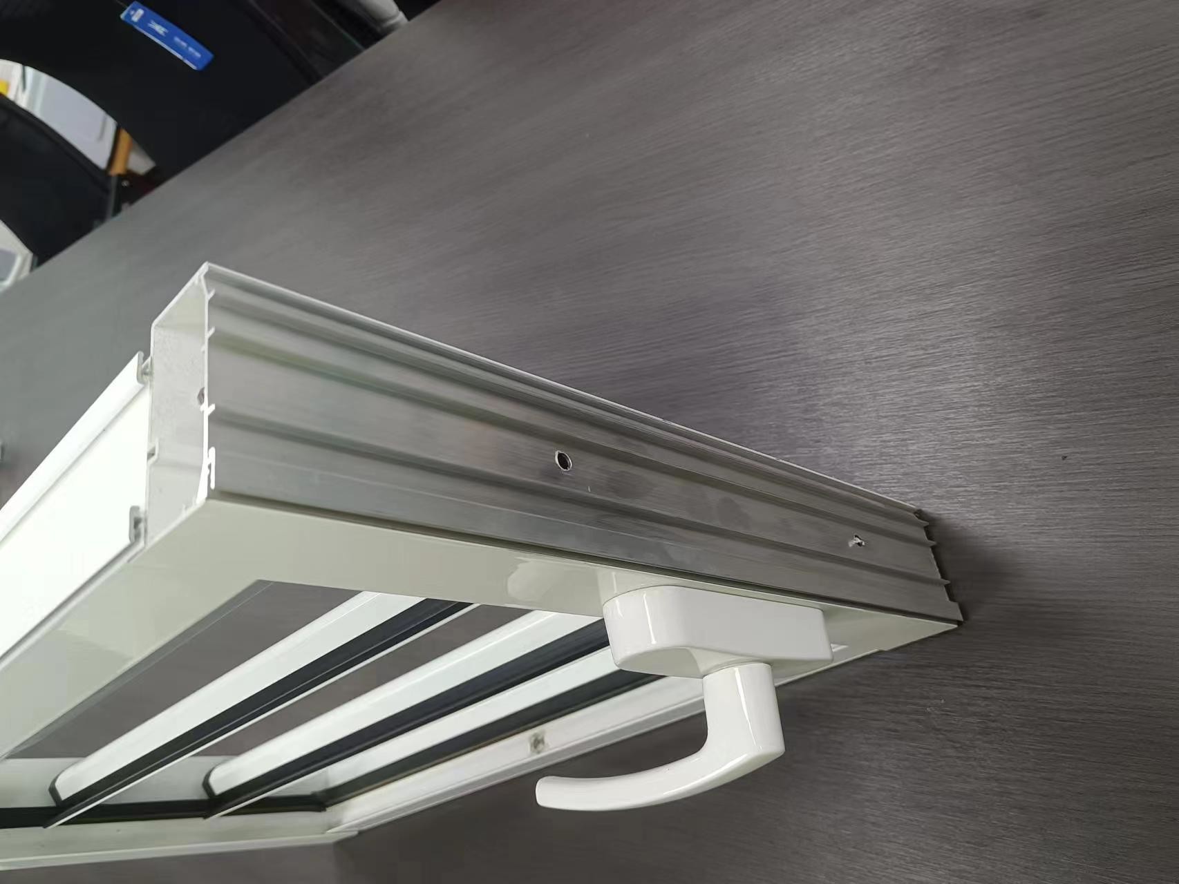 Aluminum Frame Louver Glass Window Adjustable Jalousie Glass Window With Fly Screen