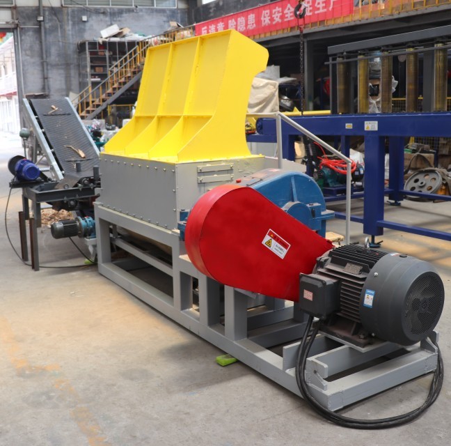 Small wood pallet crusher / nail wooden pallet crusher machine Pallet grinder