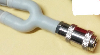 ISO13485 Approved Nibp Cuff Connectors 2.5M Tube Red Plastic Connector