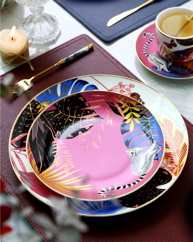 Jungle Animal Pattern Ceramic Plate Set Round European Style For Home Party