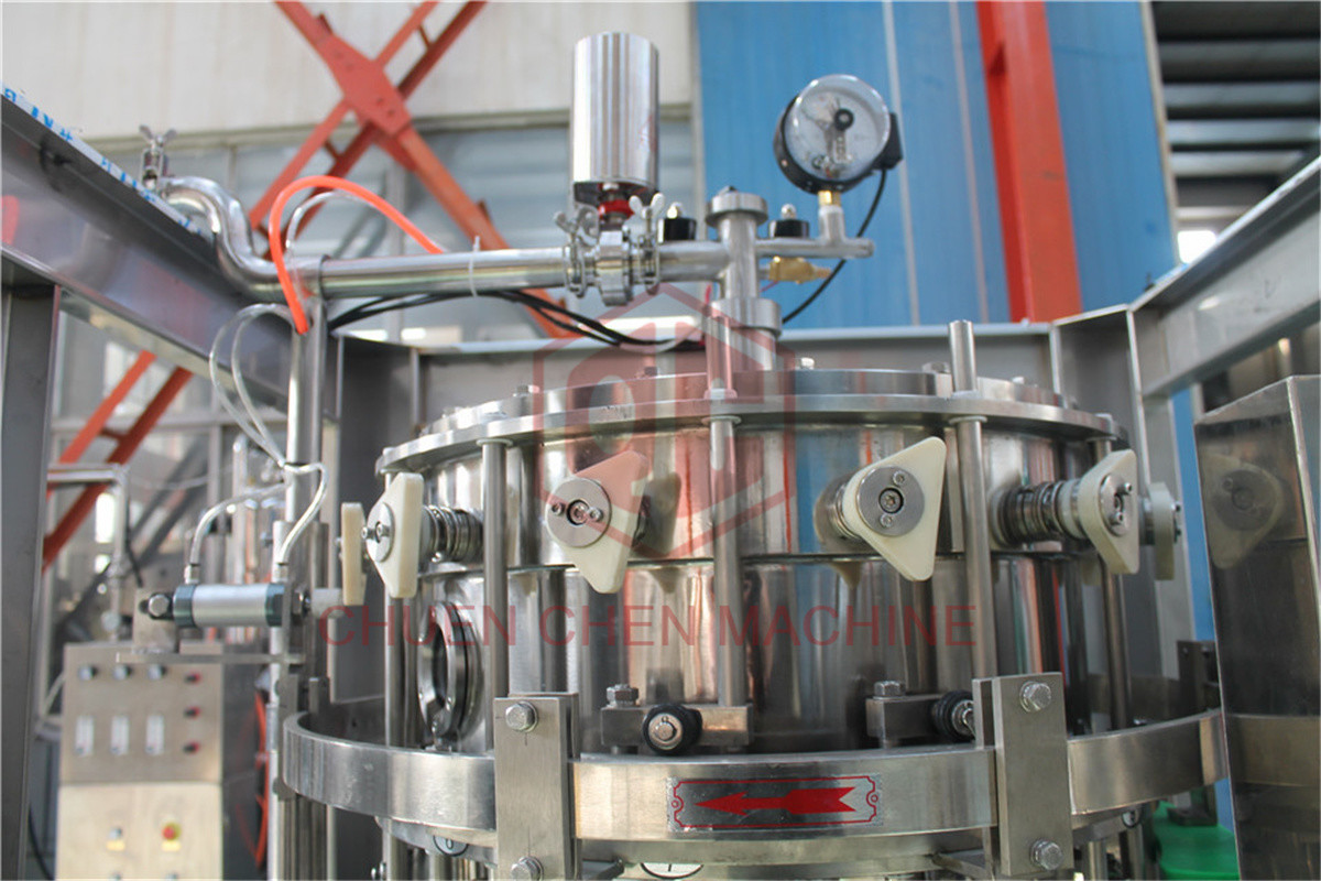 500-800BPH Carbonated Drink Filling Machine , Beer Bottle Capping Machine